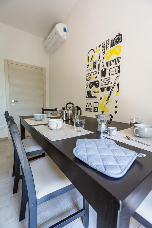 Bologna Butterfly Apartment Lippo Eksteriør bilde